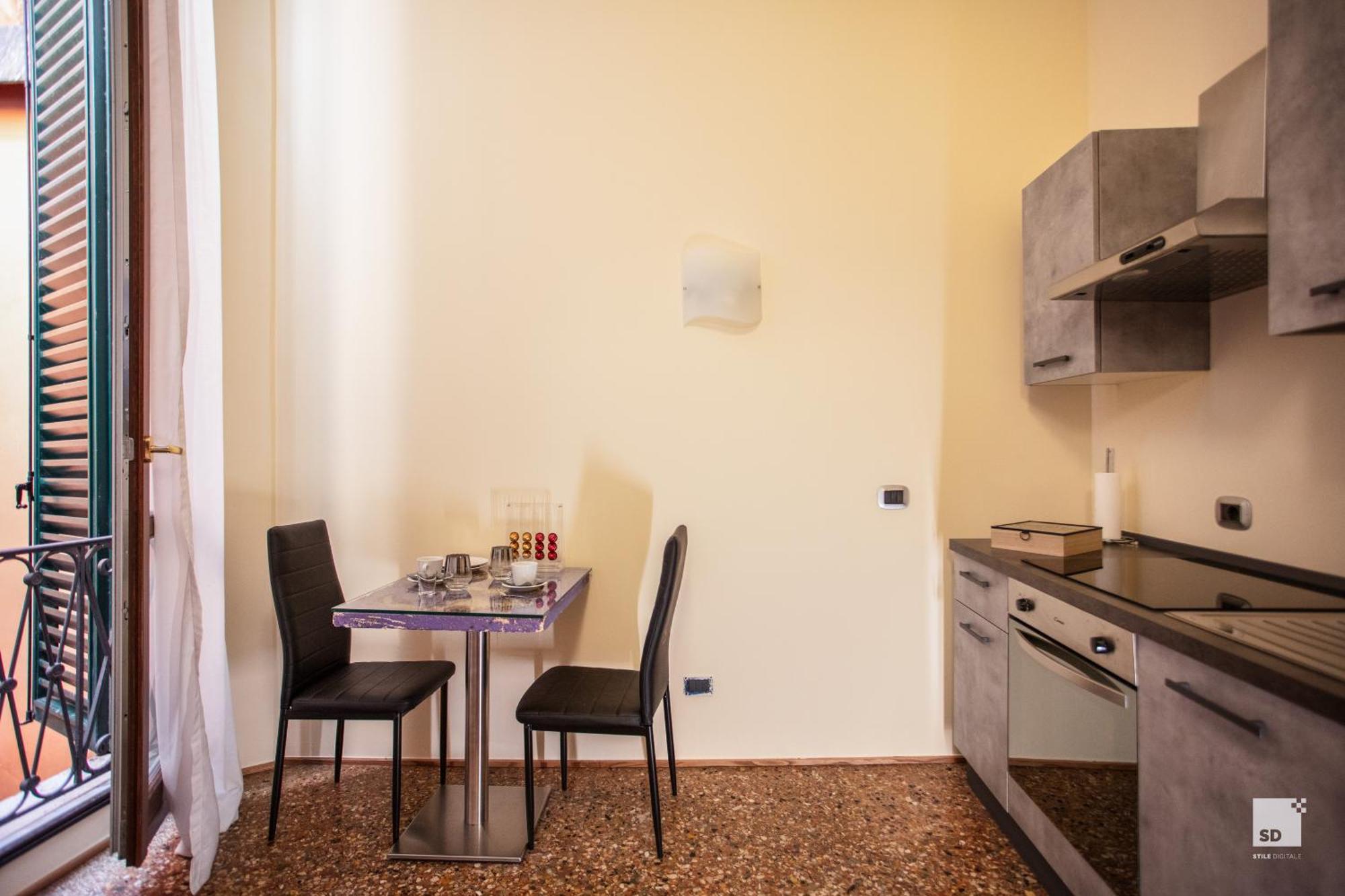 Urbanicooh Paracelso - Piazza Maggiore View โบโลญญา ภายนอก รูปภาพ