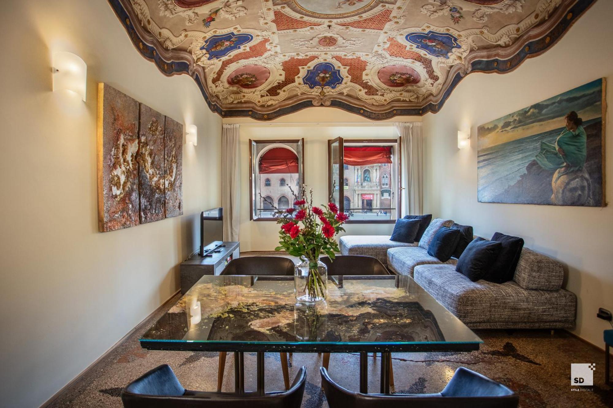 Urbanicooh Paracelso - Piazza Maggiore View โบโลญญา ภายนอก รูปภาพ
